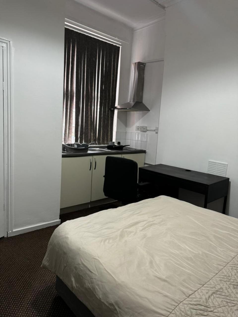Nice Ensuite Near Cricket Ground Nottingham Bagian luar foto