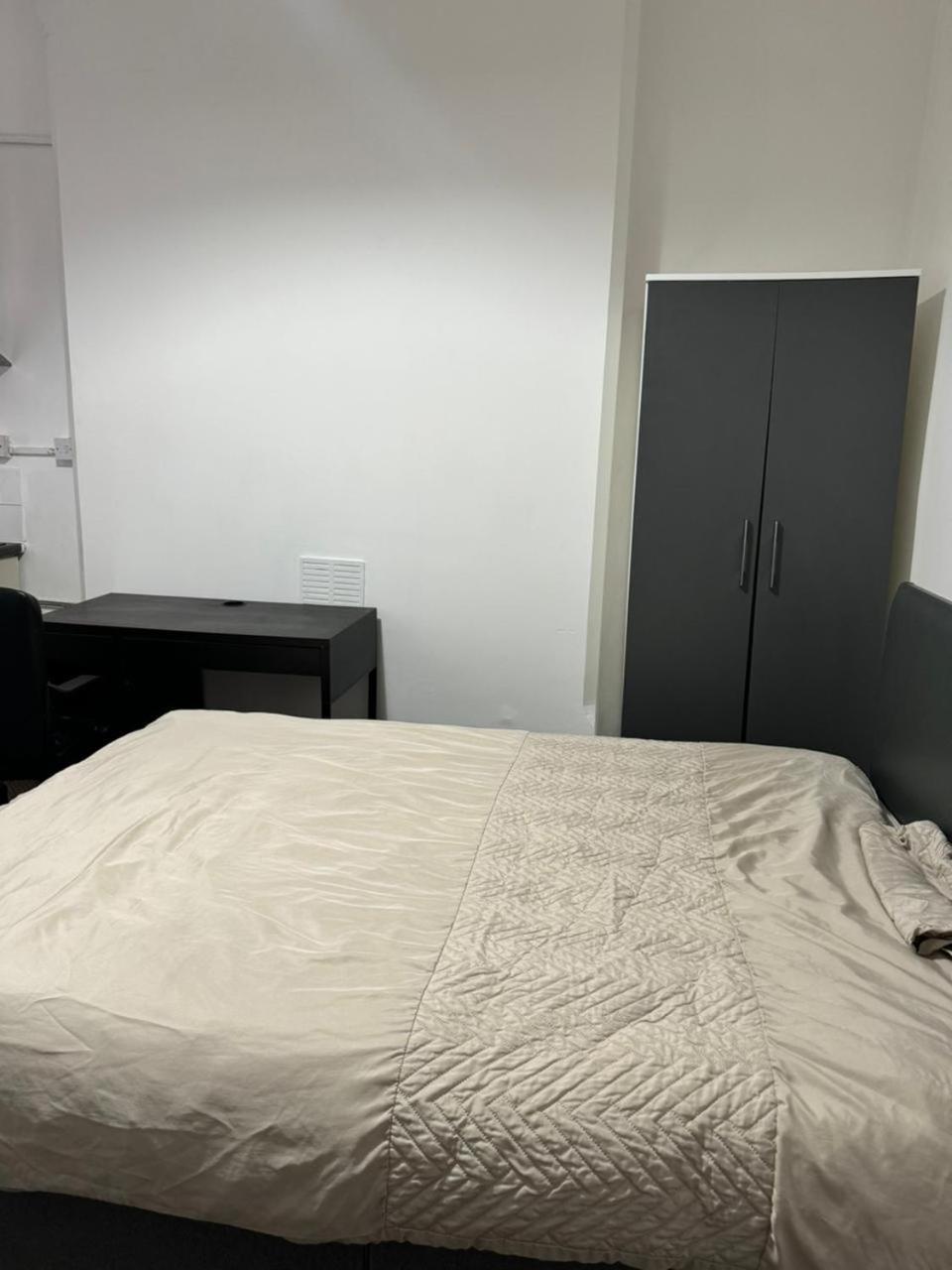 Nice Ensuite Near Cricket Ground Nottingham Bagian luar foto